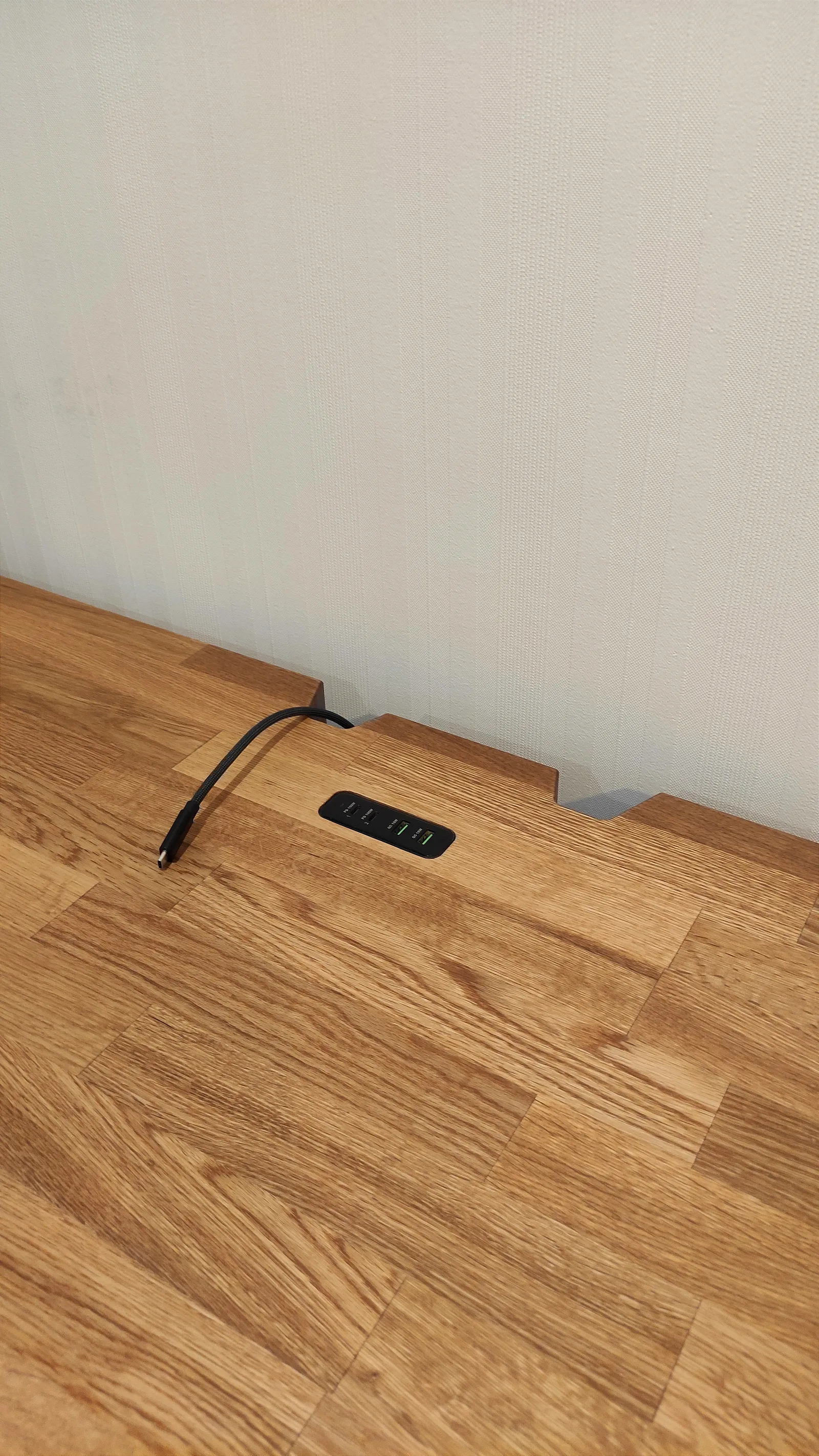 USB зарядный блок и провод от концентратора